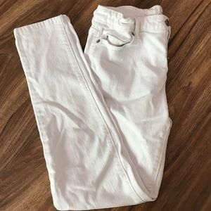 Vineyard Vines White Jeans